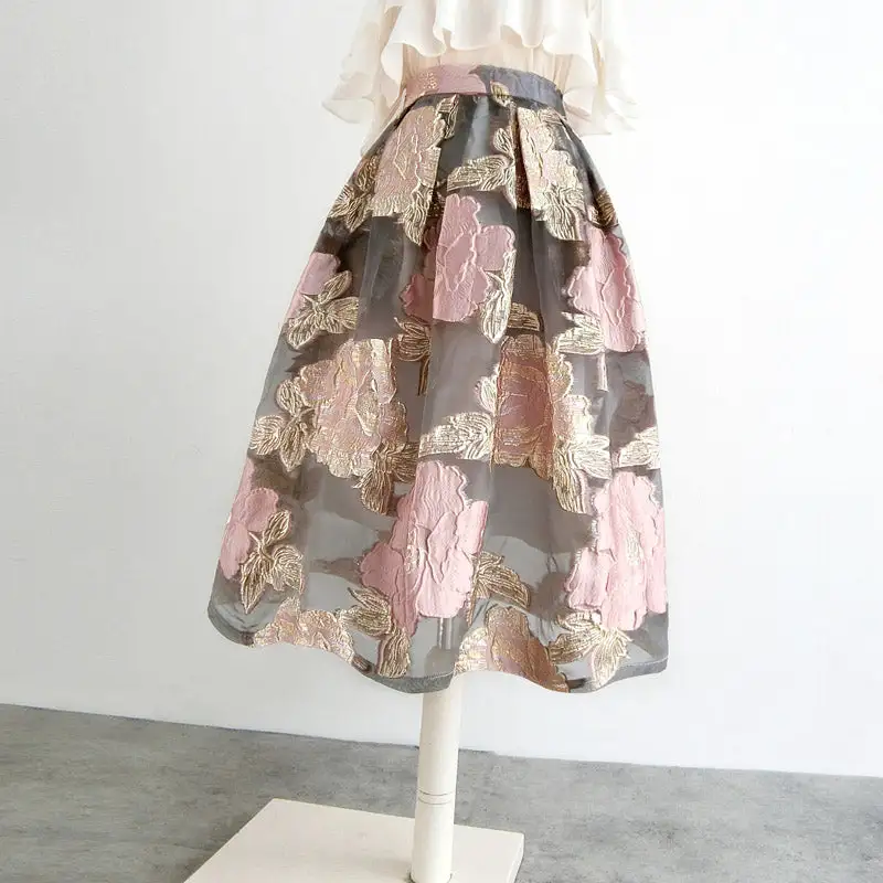Weekend Leisure Embroidered Floral Skirt