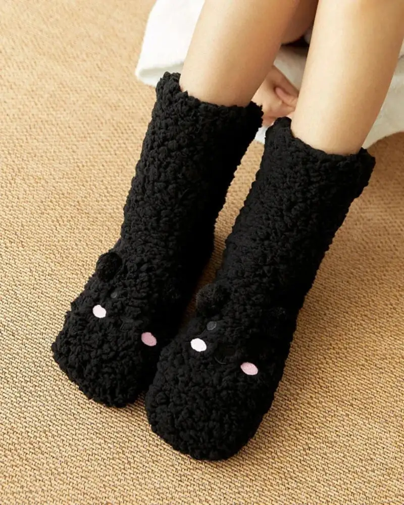 Fuzzy Bear Pattern Crew Socks