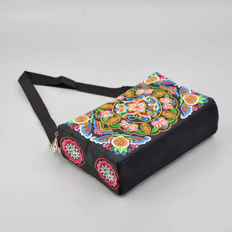 Artisan Pattern Travel Bag