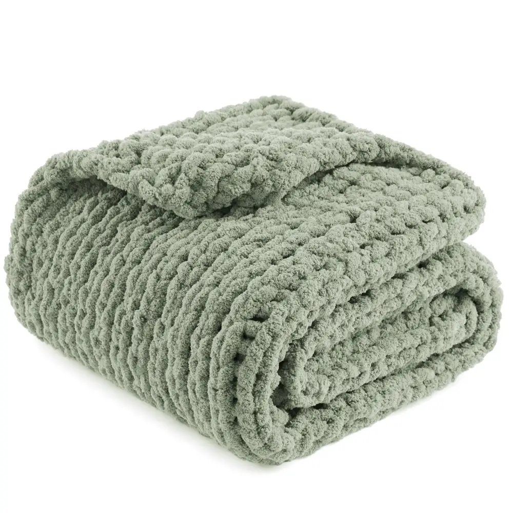 Solid Chunky-Knit Chunky Throw Blanket