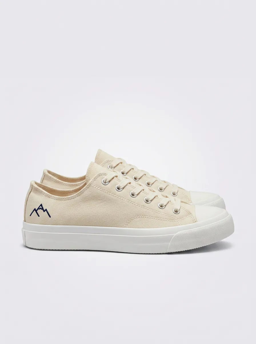 Refined Textured Women's Low-Top Canvas Shoes