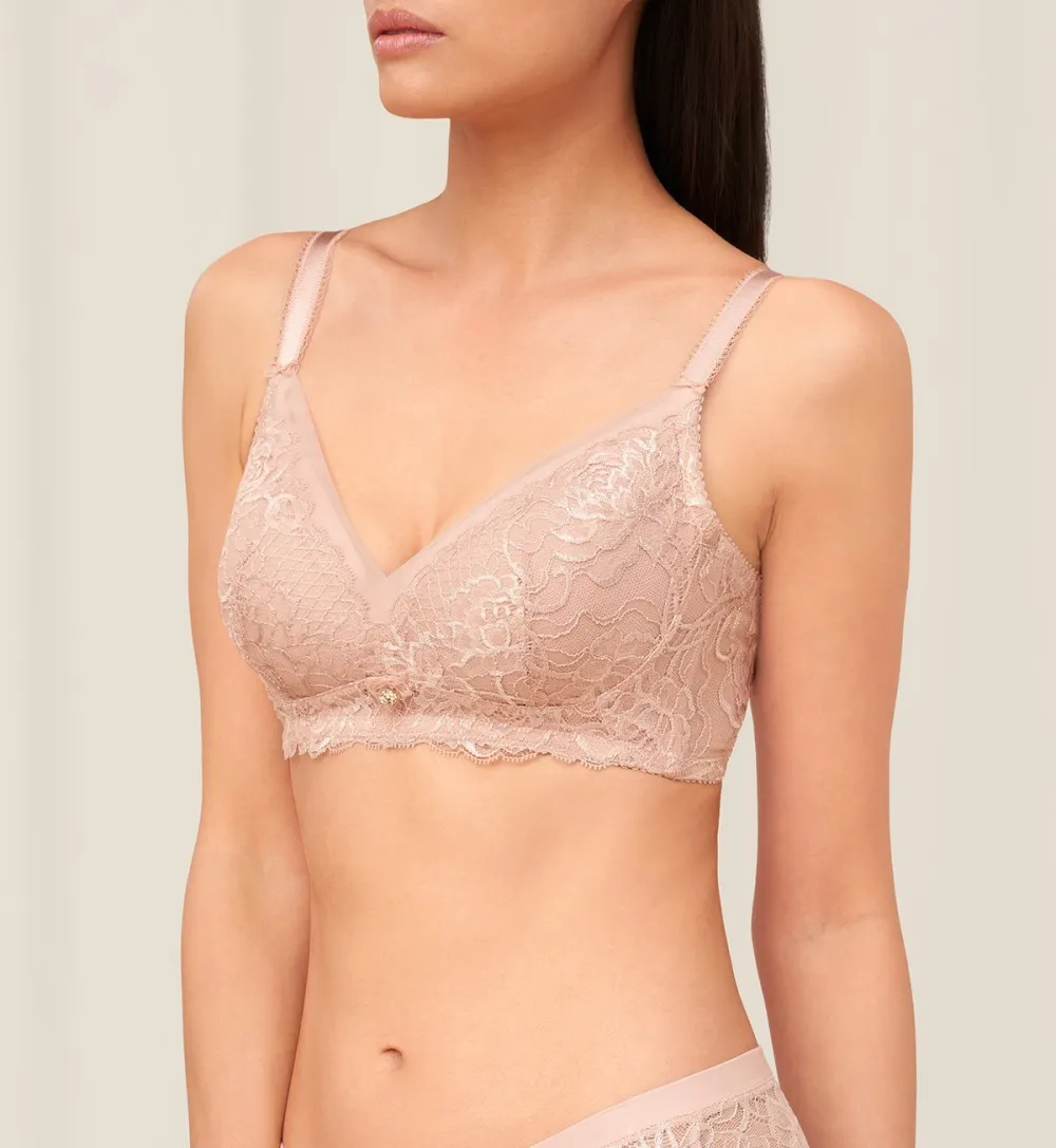 Women's Minimal Non-Wired Padded Lace Molded Lightweight Bra