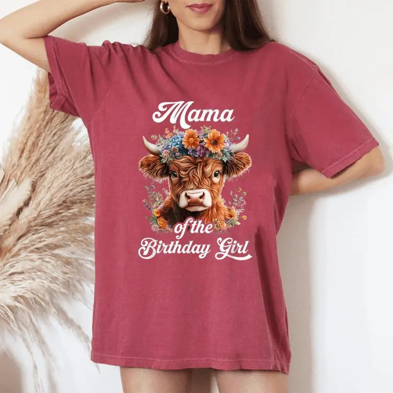 Mama Of The Birthday Girl Highland Cow Farm Family Women's Oversized Comfort T-Shirt