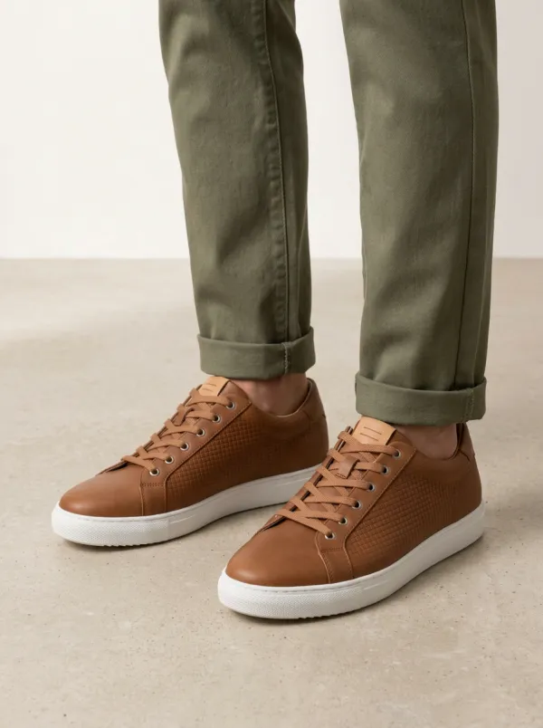 Men's Textured Grid Pattern Printed Casual Sneakers