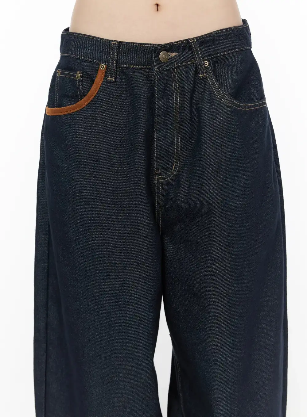Non-Fade Pocket Baggy Jeans