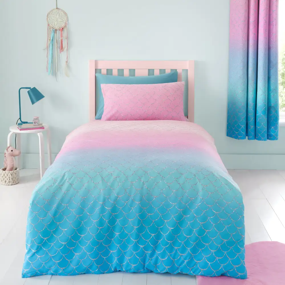 Refined Bedroom Reversible Printed Cotton Duvet Cover Set