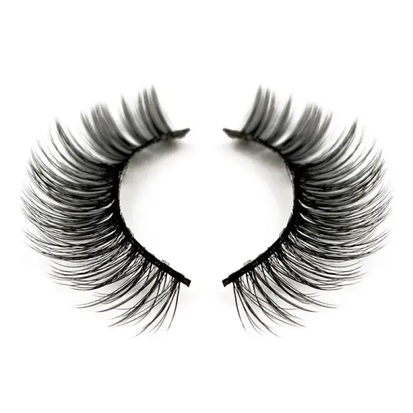 Soft Focus Faux Lashes