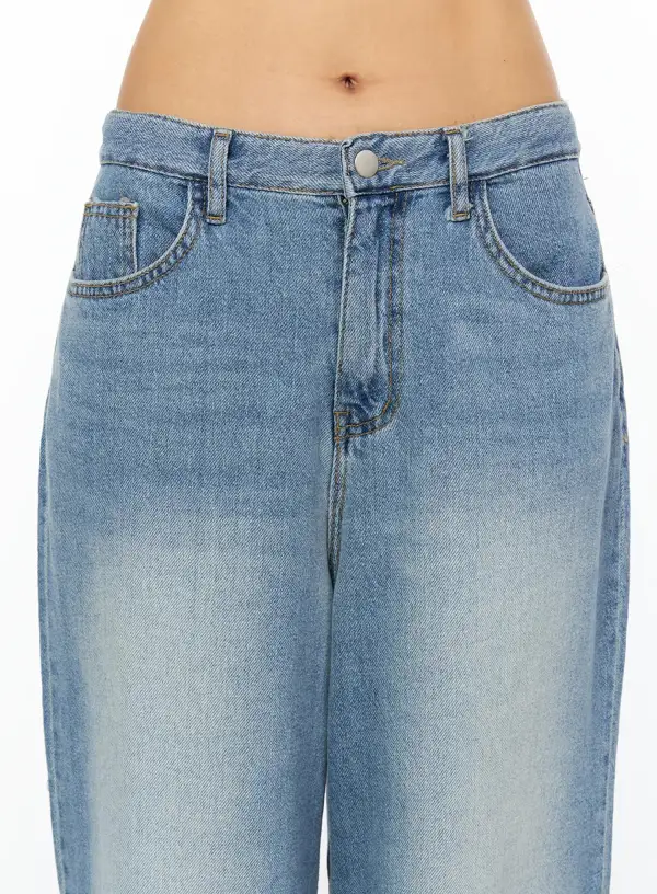 Embroidered Wide Leg Jeans