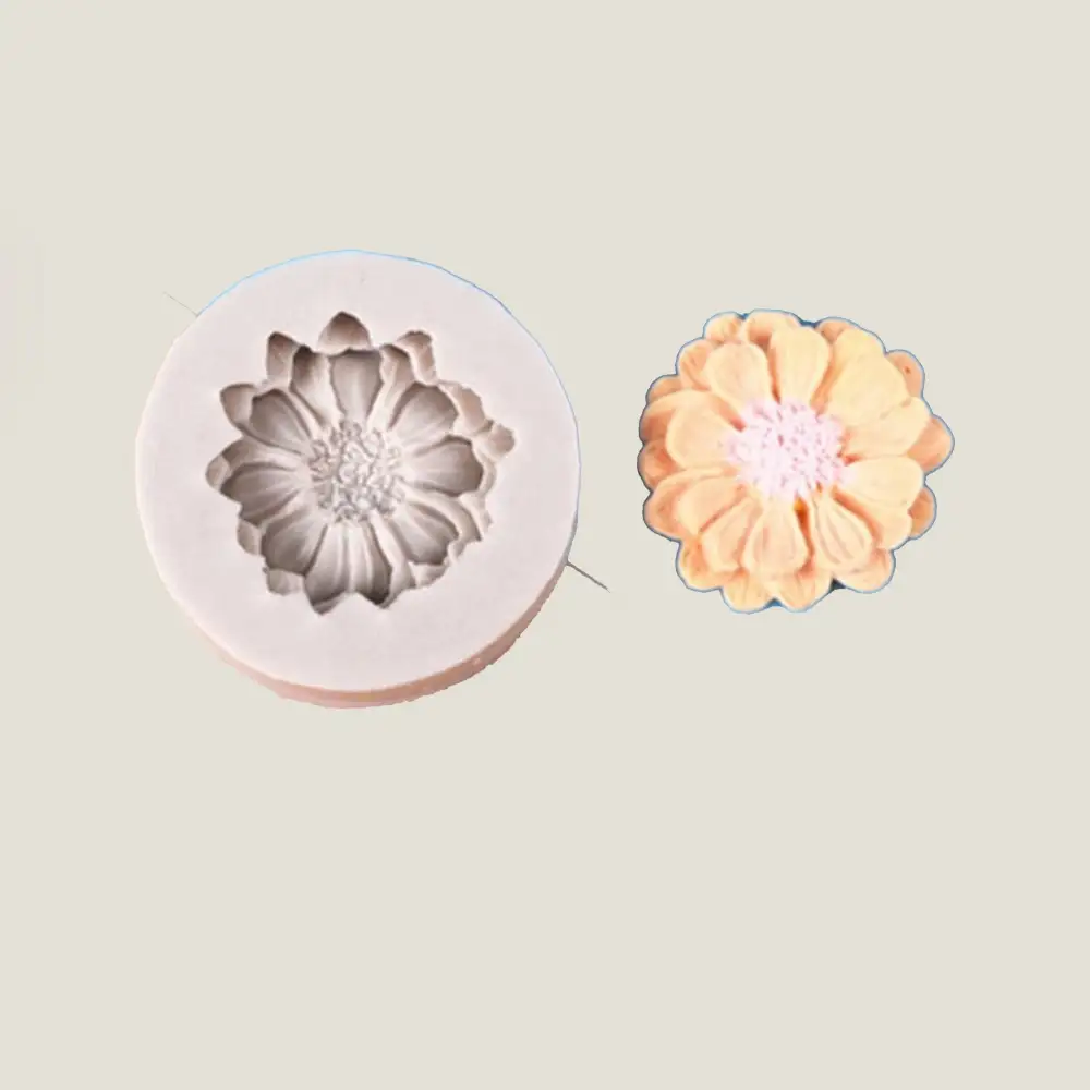 Floral Silicone Baking Mold