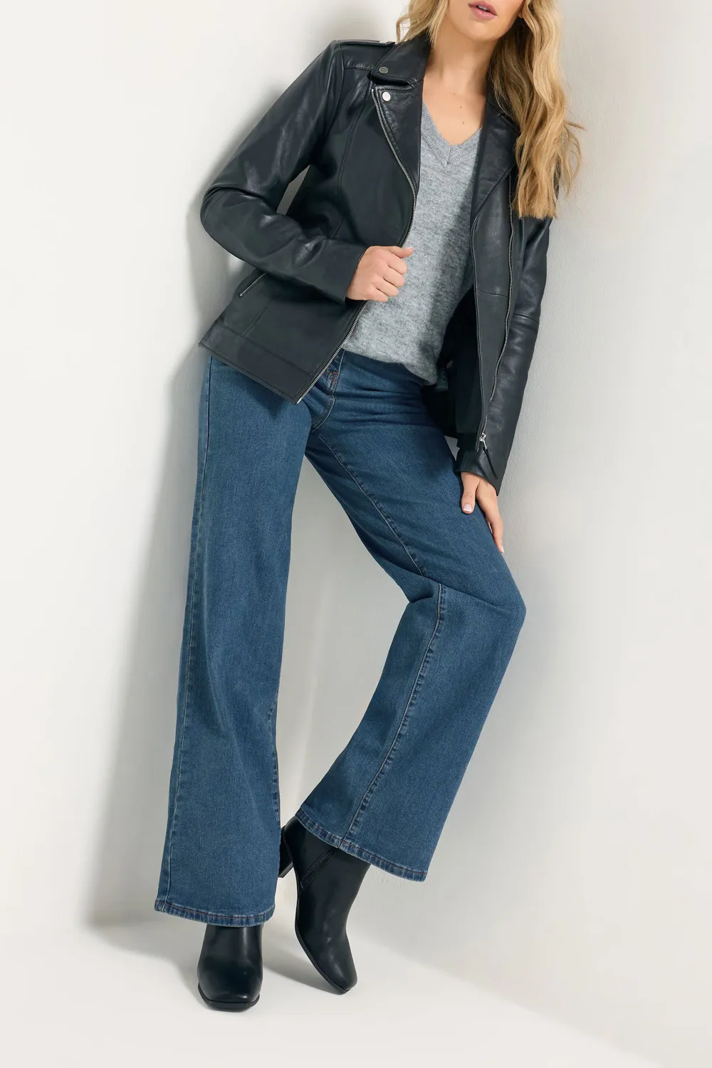 Front Zipper Jeans with Pockets