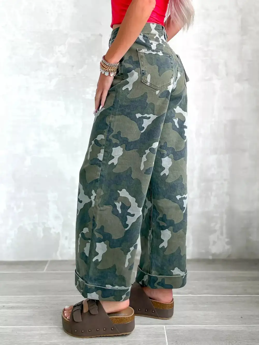 Women' High-Waisted Camouflage Wide-Leg Jeans
