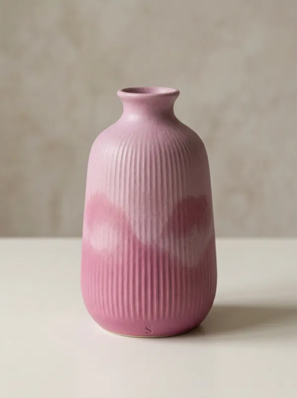Minimalist Ribbed Ombré Ceramic Table Vase