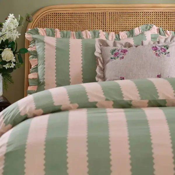 Modern Bedroom Ruffled Stripe Cotton Duvet Cover Set