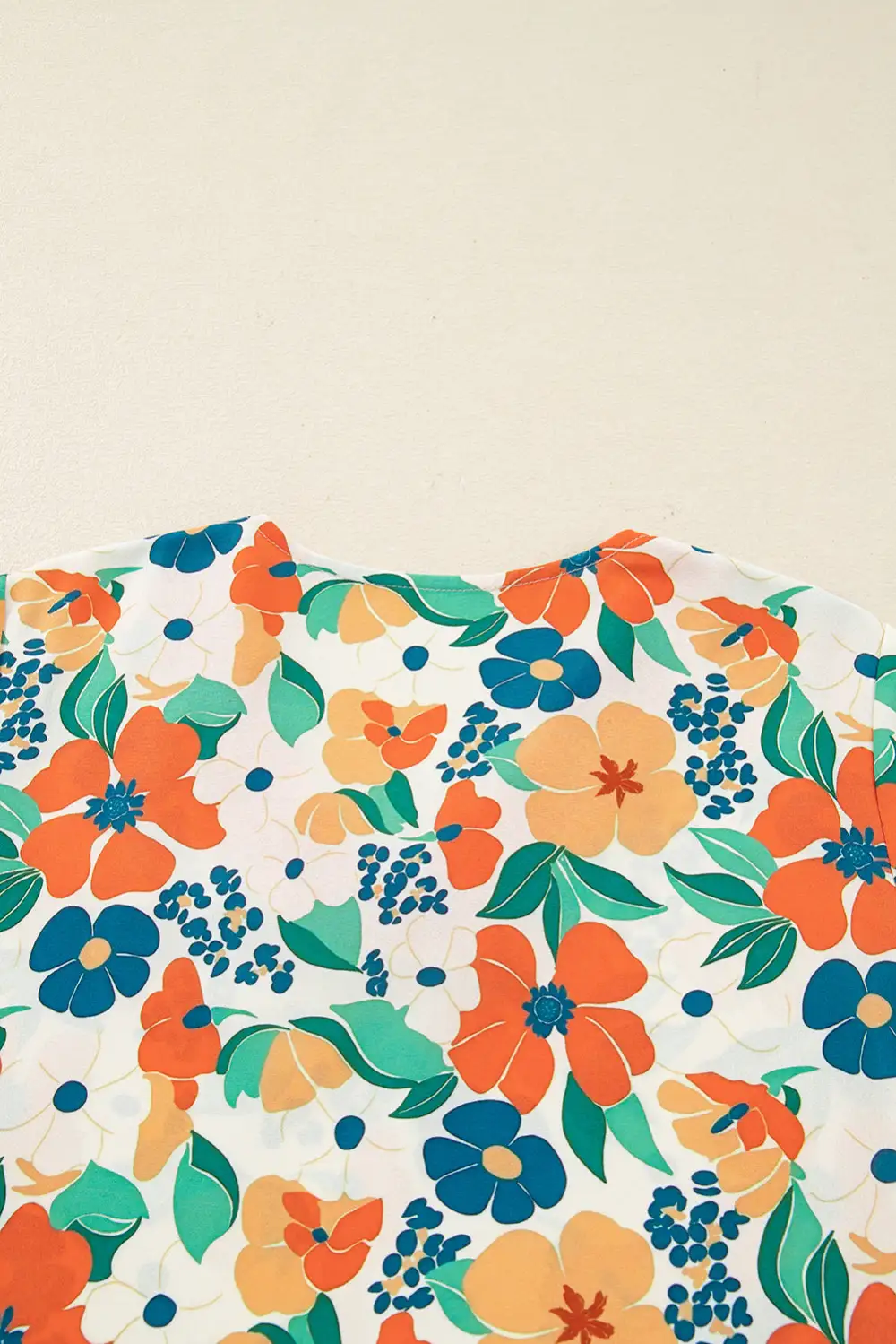 Everyday Floral V-Neck Blouse