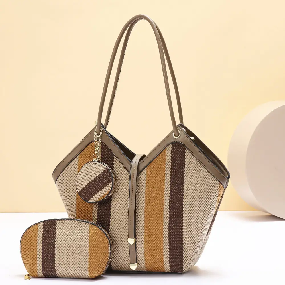 Minimal Roomy Shoulder Bag