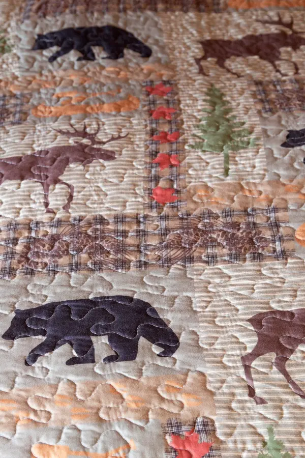 Balanced Quilted Animal Motif Quilt Set