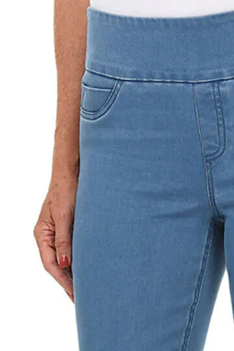Pearl Cuffed Hem Pull-On Denim Capri Pant