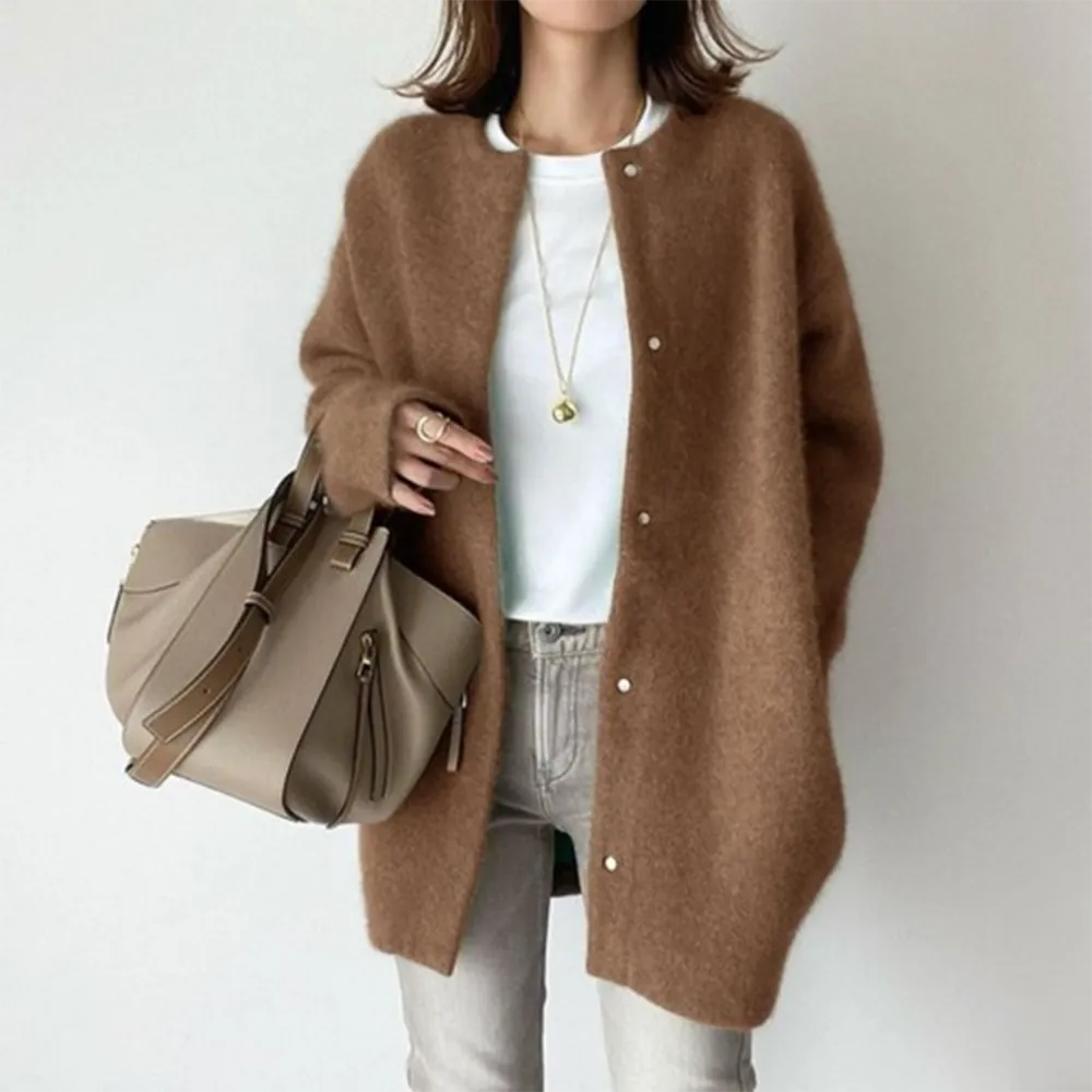 Clean Versatile Cardigan