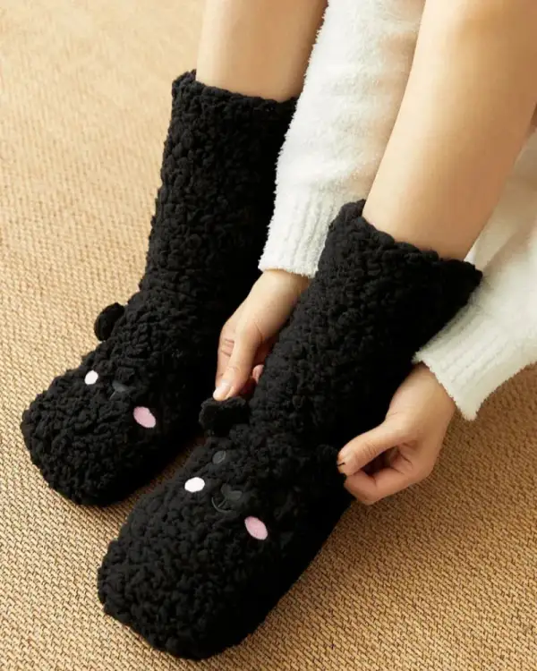Fuzzy Bear Pattern Crew Socks