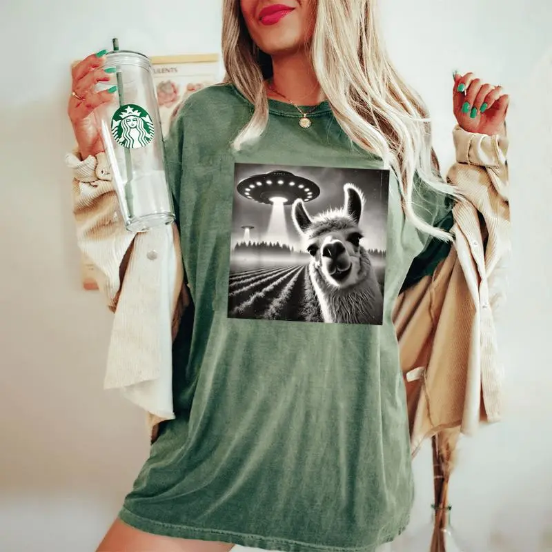 Llama Alpaca Selfie Ufos Women's Oversized Comfort T-Shirt