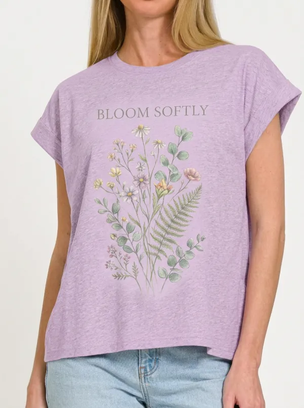 Women's Floral Lover Bloom Softly Wildflower Printed T-shirt