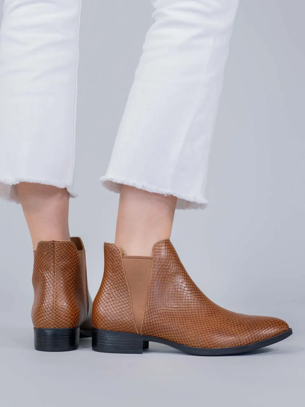Easy Wear Flexible Ankle Boots