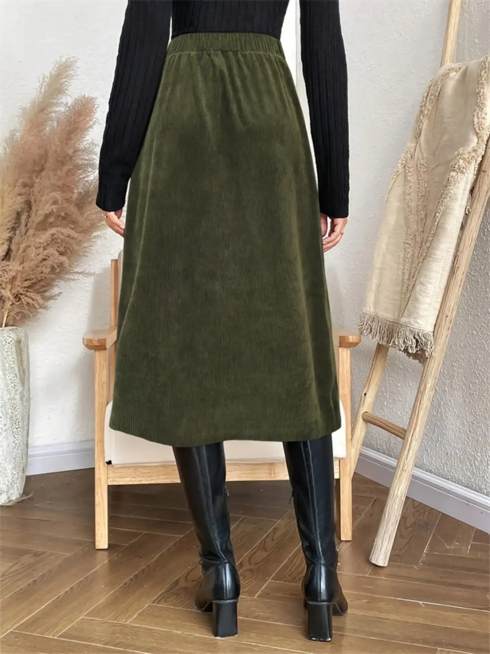 Refined Button Front Pocket Detail Skirt