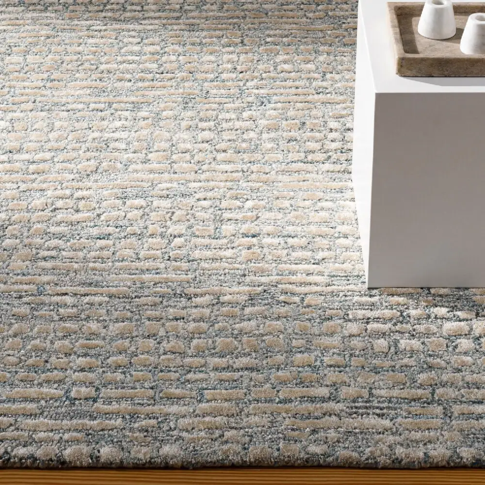 Hand-Tufted Viscose Blend Carpet