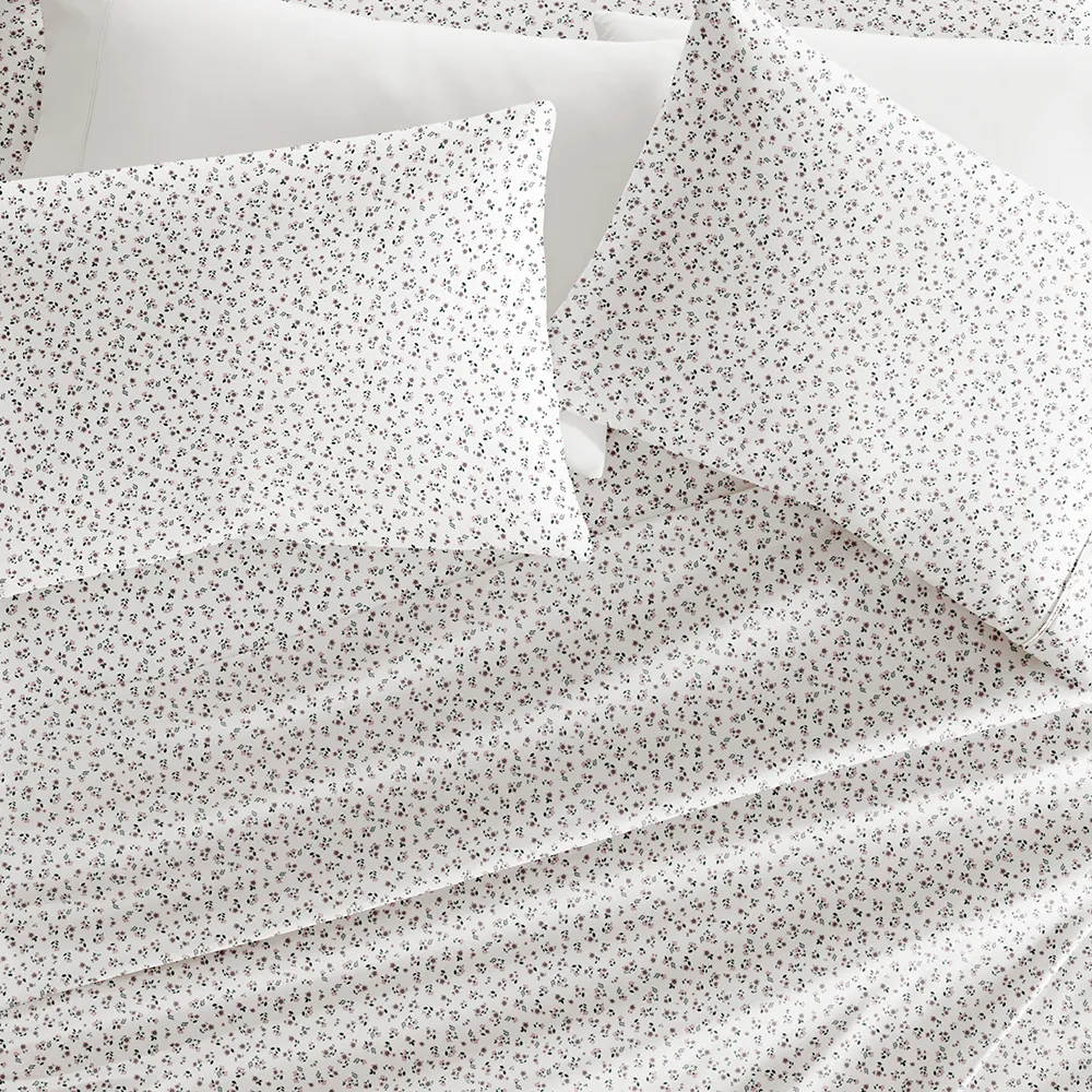 Ditsy Floral Pattern Sheet Set