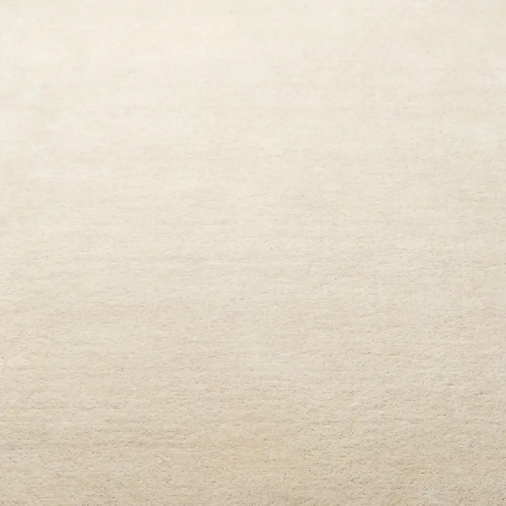 Hand-Loomed Wool Fringe Round Carpet