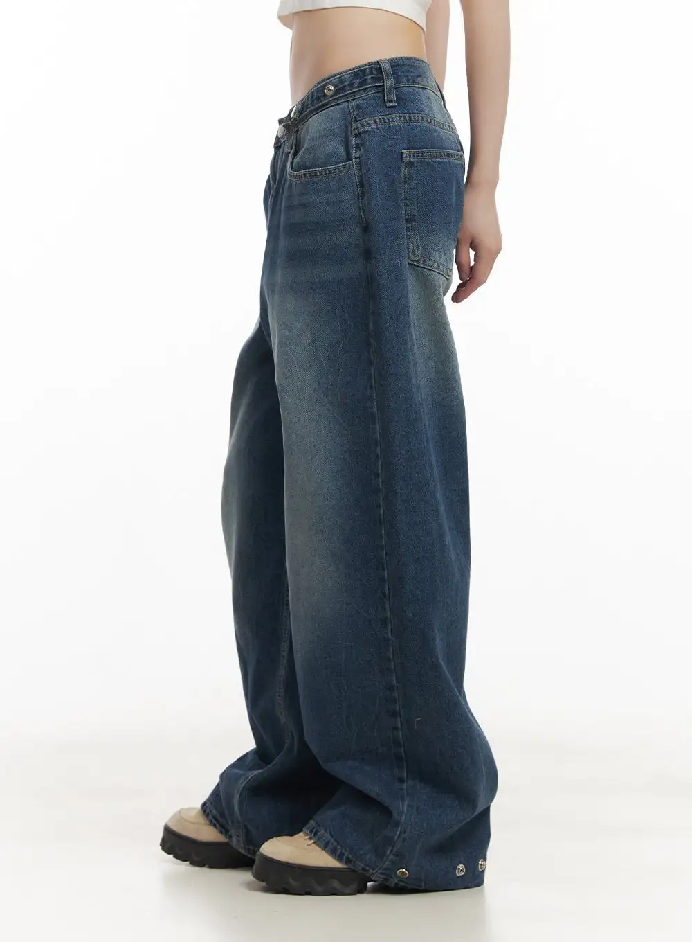 Oversized Buttoned Baggy Jeans