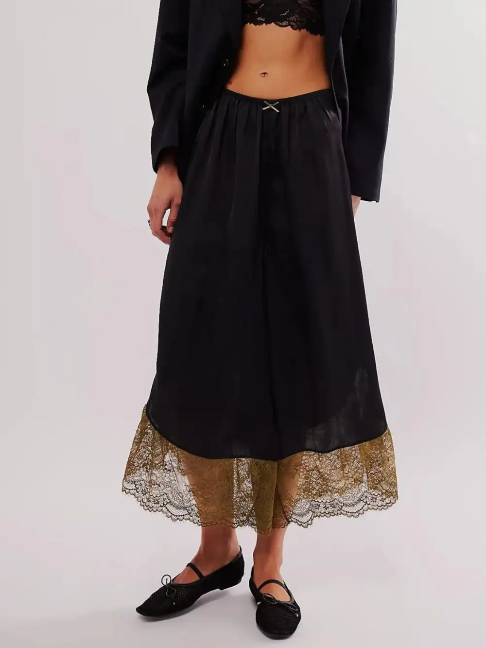 Relaxed Lace Detail Wide Leg Pants