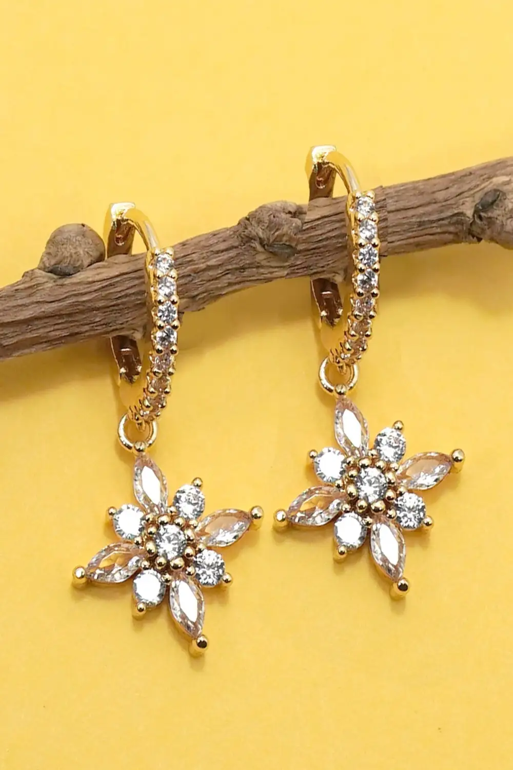 Sparkling Flower Hoop Drop arrings