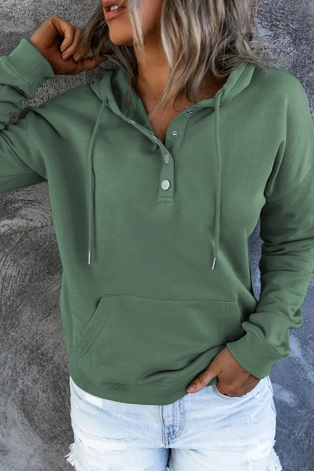 Relaxed Pocketed Long-Sleeve Hoodie