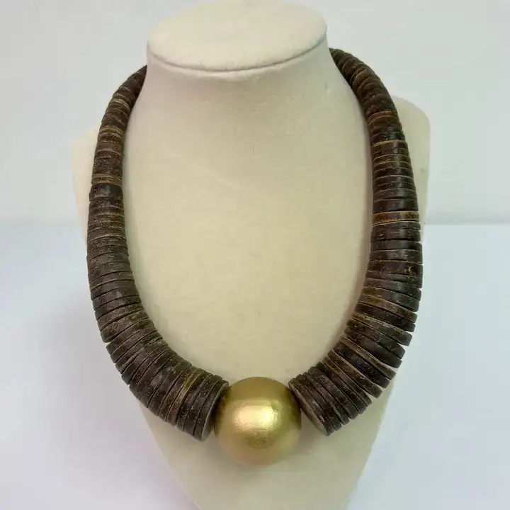 Shell Graduate Statement Necklace