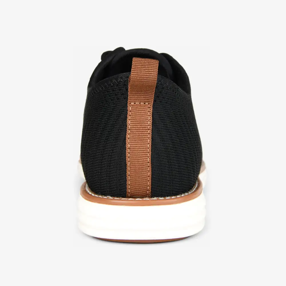 Roomy Fit Casual Sneakers