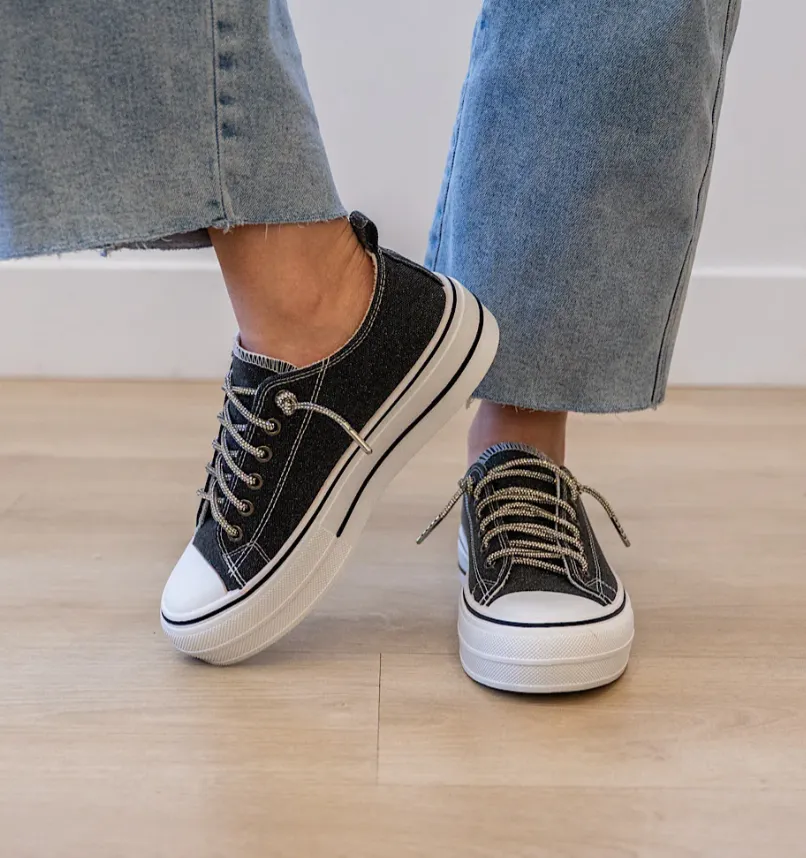 Comfort Fit Everyday Sneakers