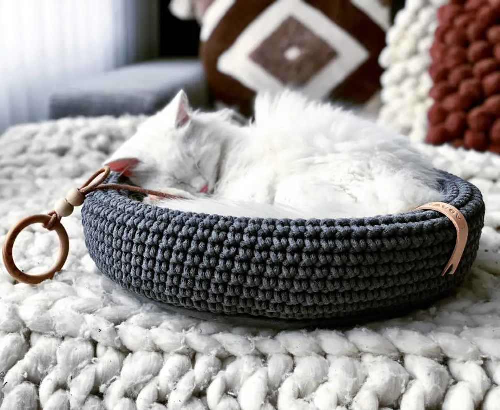 Cozy Cat Rest Basket