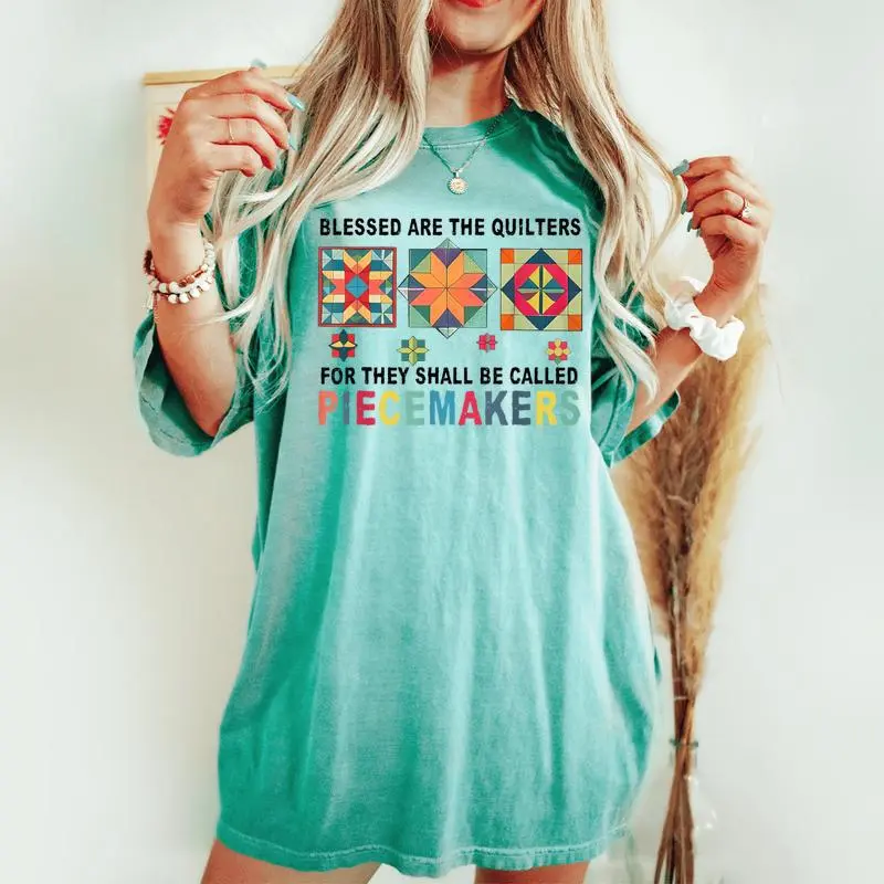 Cute Quilting For Grandma Quilters Sewing Piecemaker Women's Oversized Comfort T-shirt
