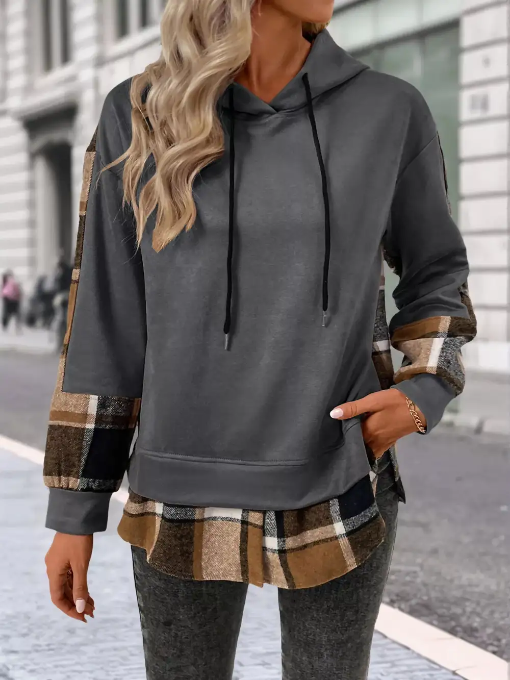 Relaxed Drawstring Long-Sleeve Plaid Hoodie