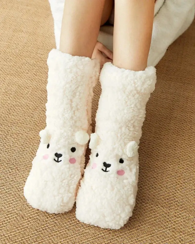 Fuzzy Bear Pattern Crew Socks