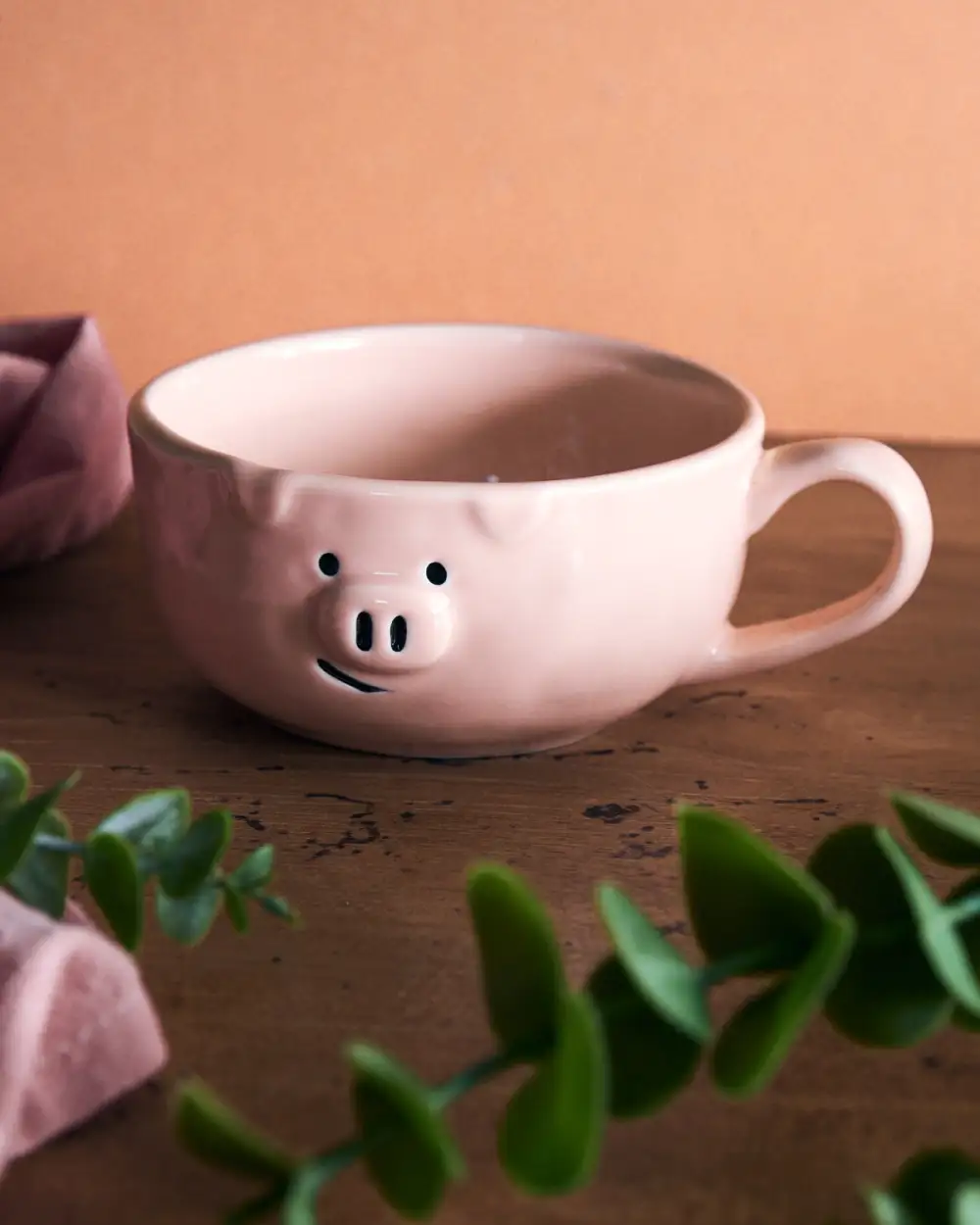 Animal-Motif Ceramic Tableware Selection