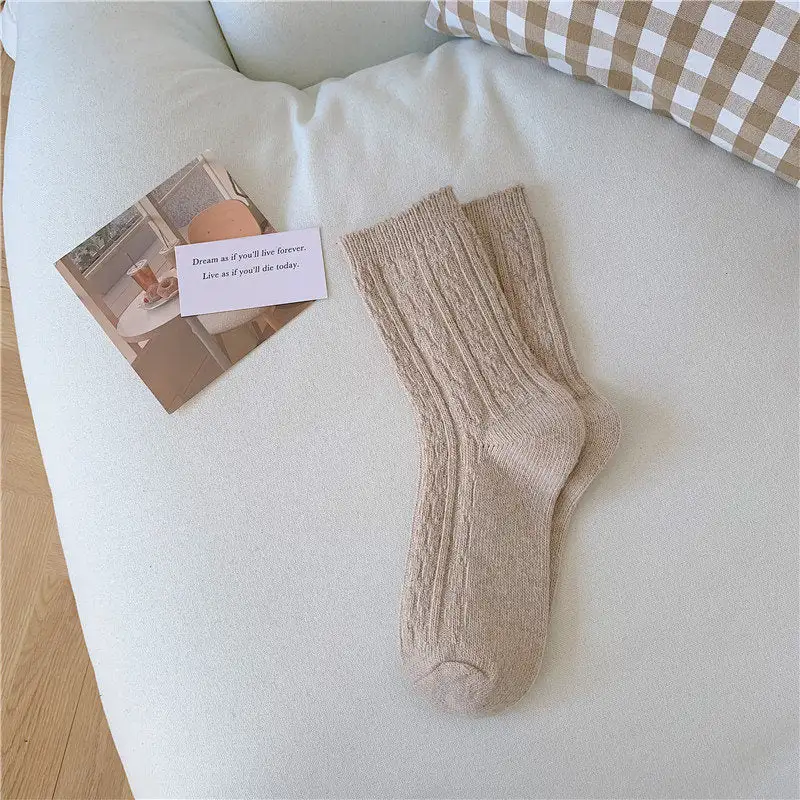 Soft Cable Knit Everyday Socks
