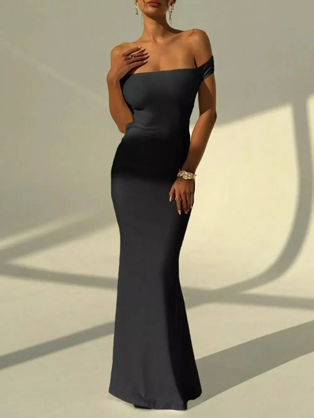 Backless Off Shoulder Bodycon Mermaid Maxi Dress