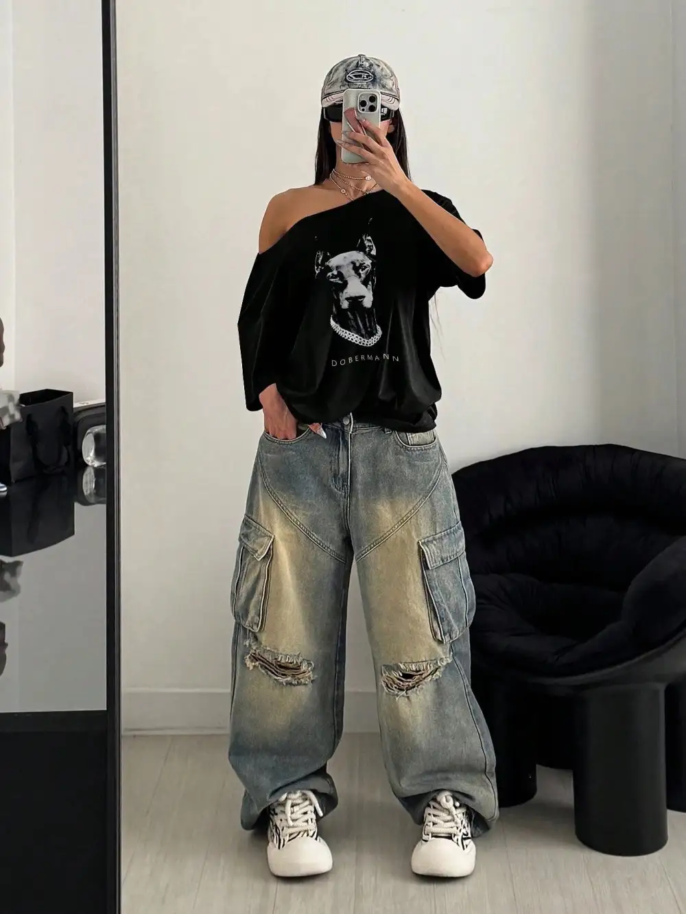 Black Dog Relaxed Fit T-Shirt