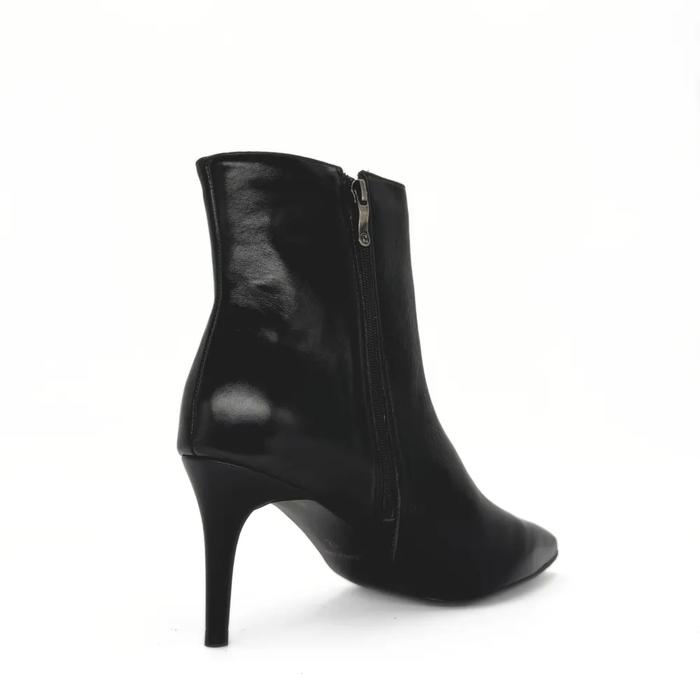 Shiny Leather Pointed Toe Ankle Boots