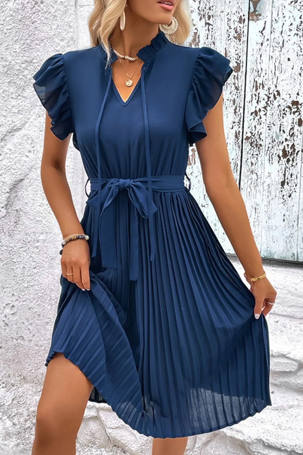 Relaxed Tie Detail Pleated Dress