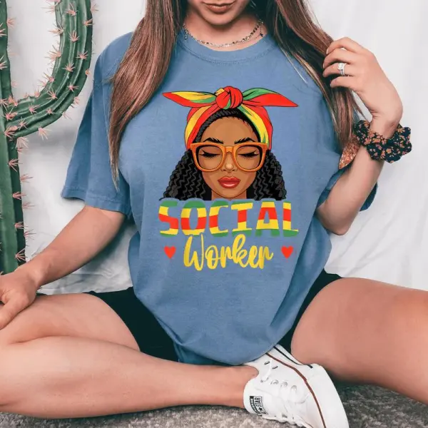 Social Worker African American Black History Month Women's Oversized Comfort T-Shirt