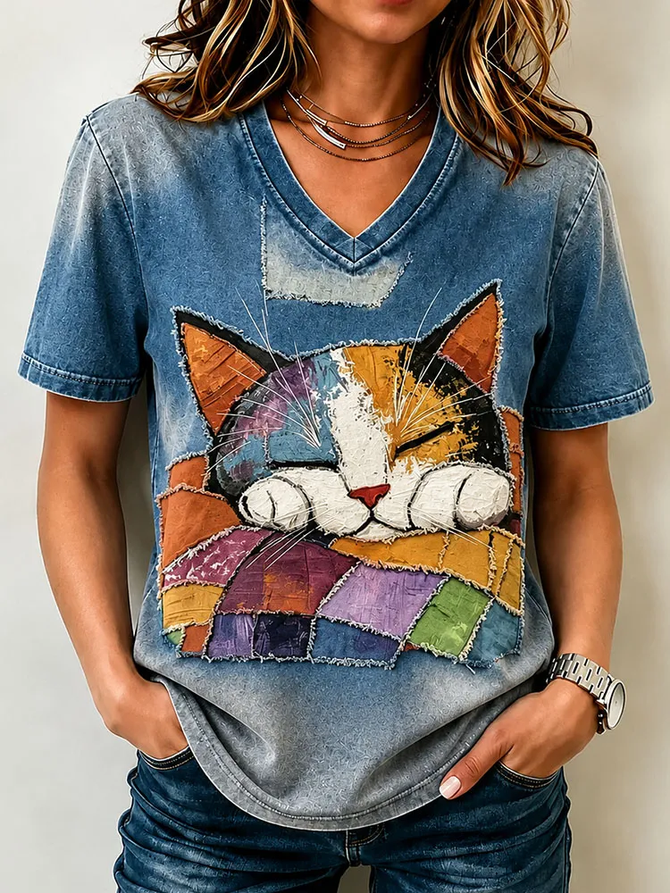 Women'S Cute Cat Printed V-Neck T-Shirt