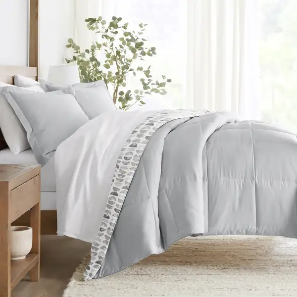 Moonlight Stars Reversible Down Alternative Comforter Set